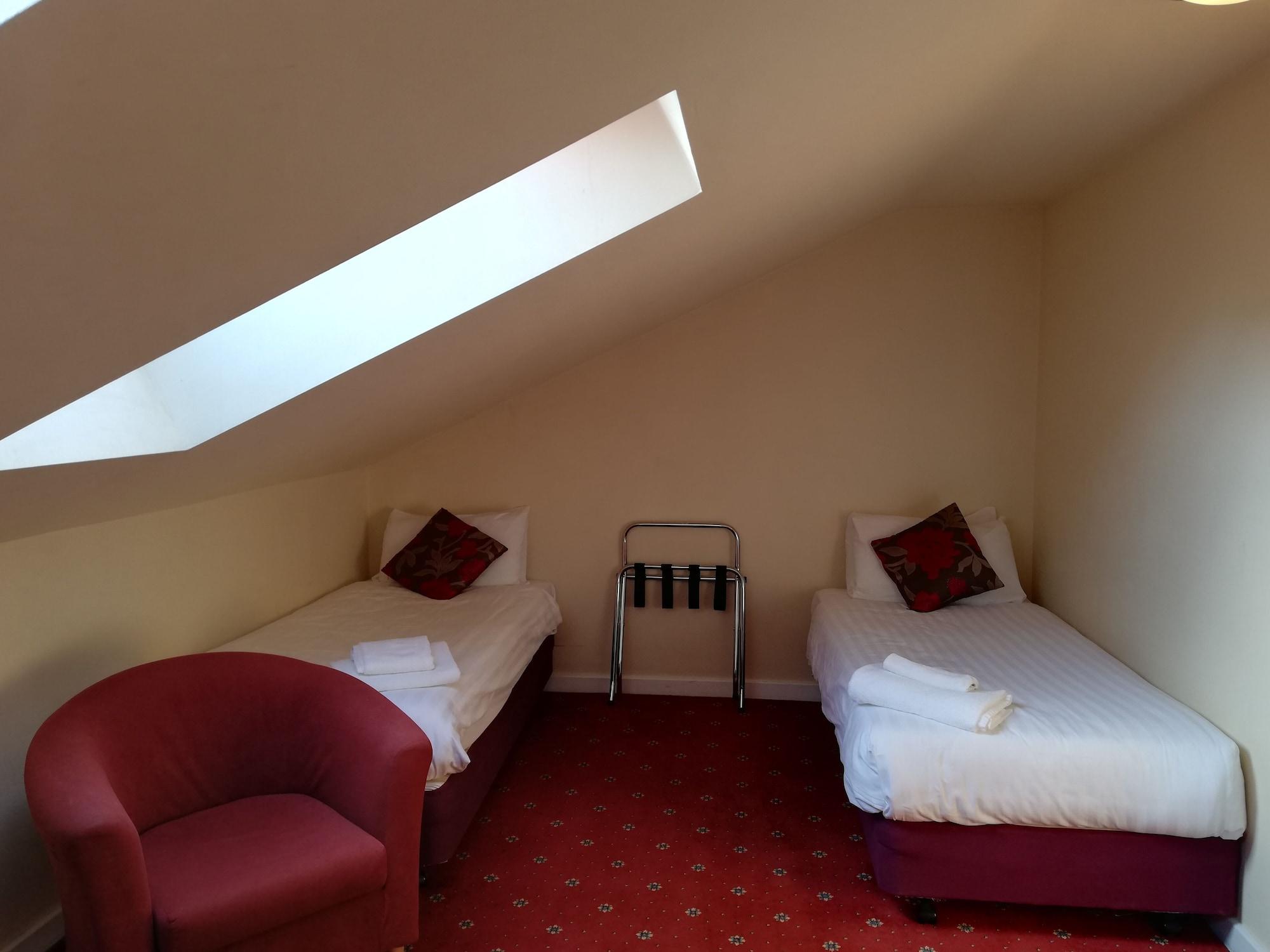 Corn Mill Lodge Hotel 리즈 외부 사진