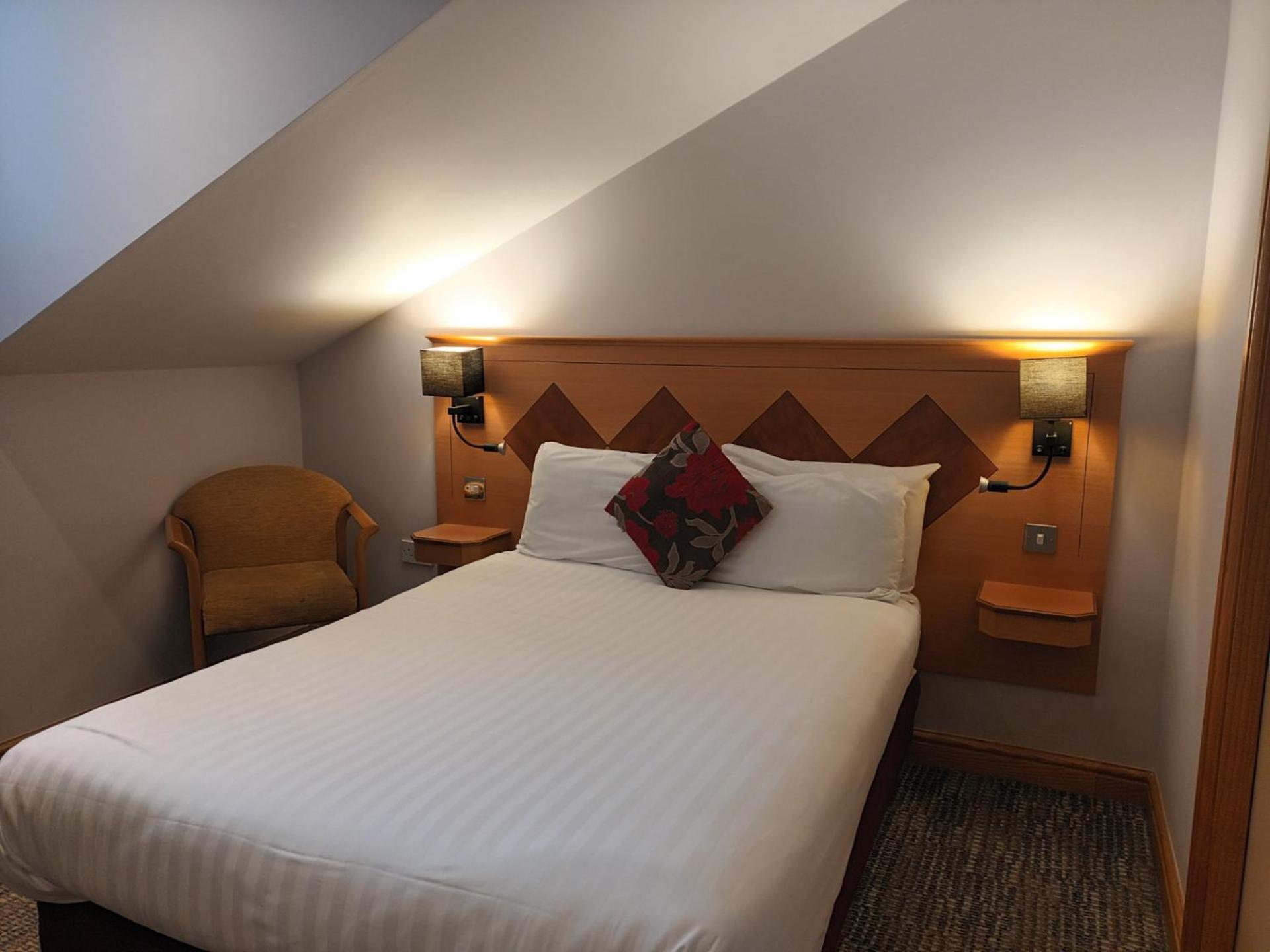 Corn Mill Lodge Hotel 리즈 외부 사진