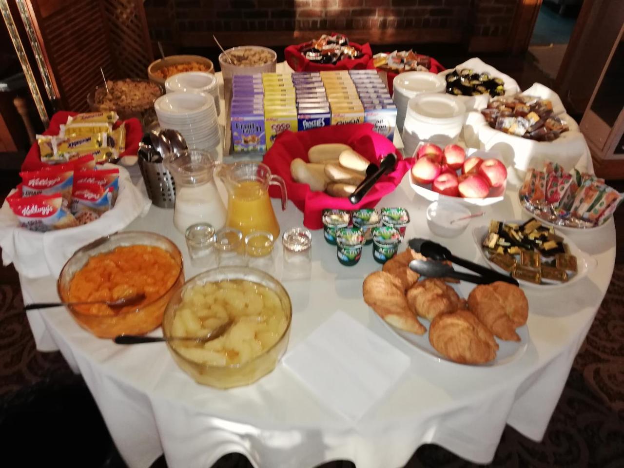 Corn Mill Lodge Hotel 리즈 외부 사진