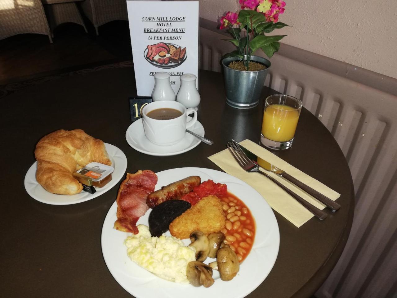Corn Mill Lodge Hotel 리즈 외부 사진
